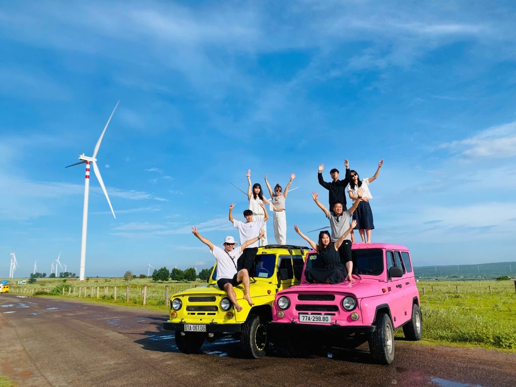 Jeep Tour visiting Wind Turbines Mui Ne