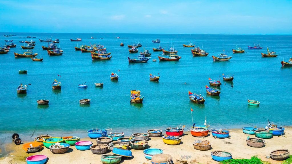 Mui Ne Fishing Village - Colorful boats on the jeep tour
