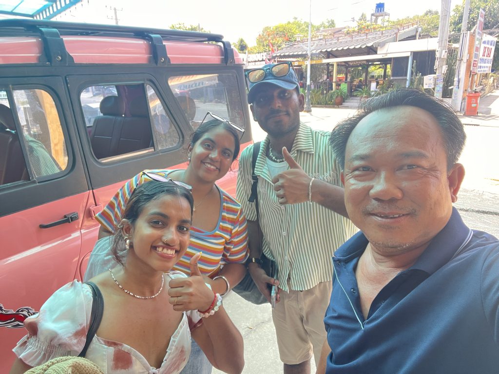 Mui Ne Jeep Tour Tipping Guide for thanking your local driver